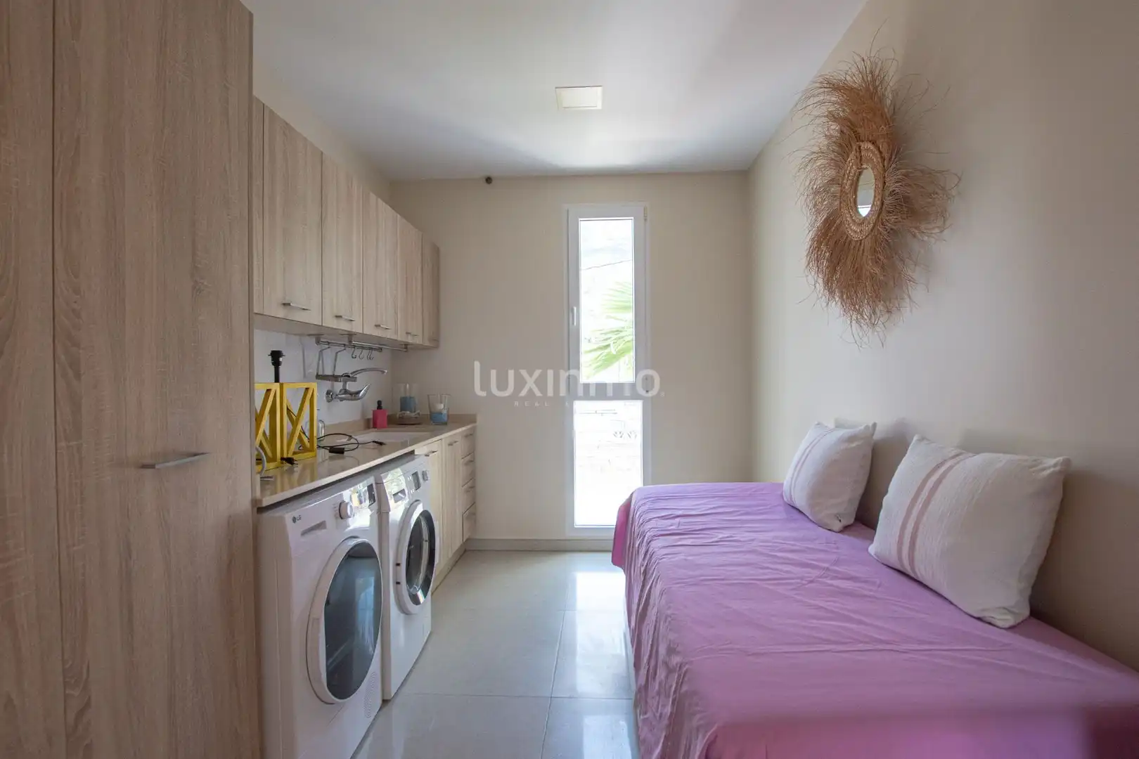 Haus 300 m² in Dénia