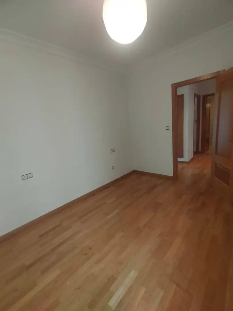 Piso de 81 m² en Ourense