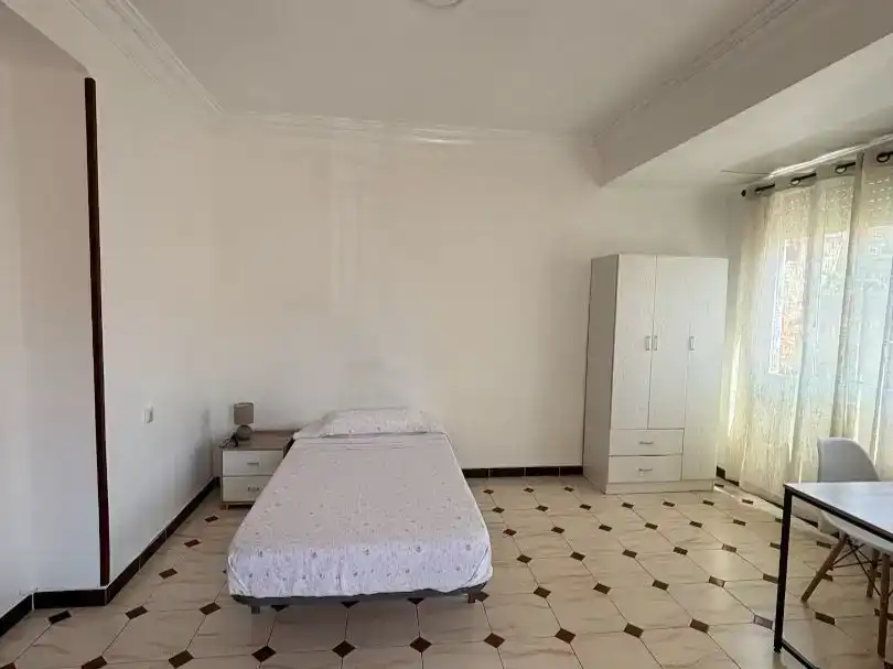 Habitación 115 m², Elda