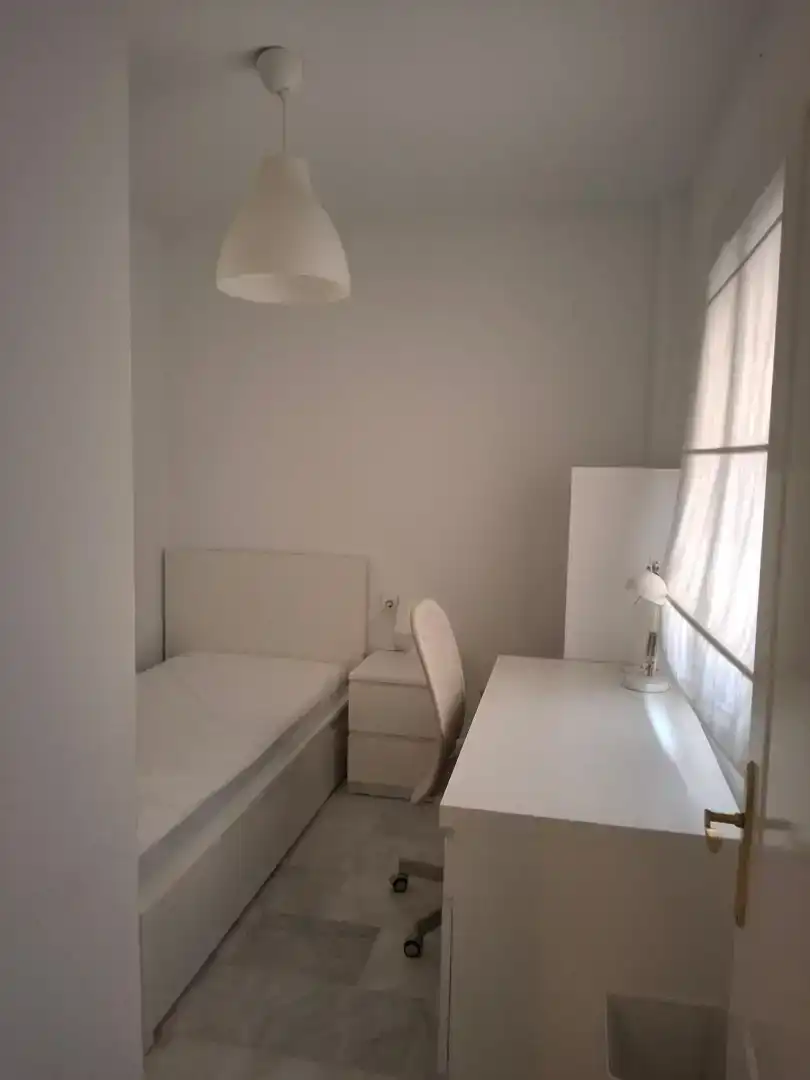 Habitación 95 m², San Juan de Aznalfarache