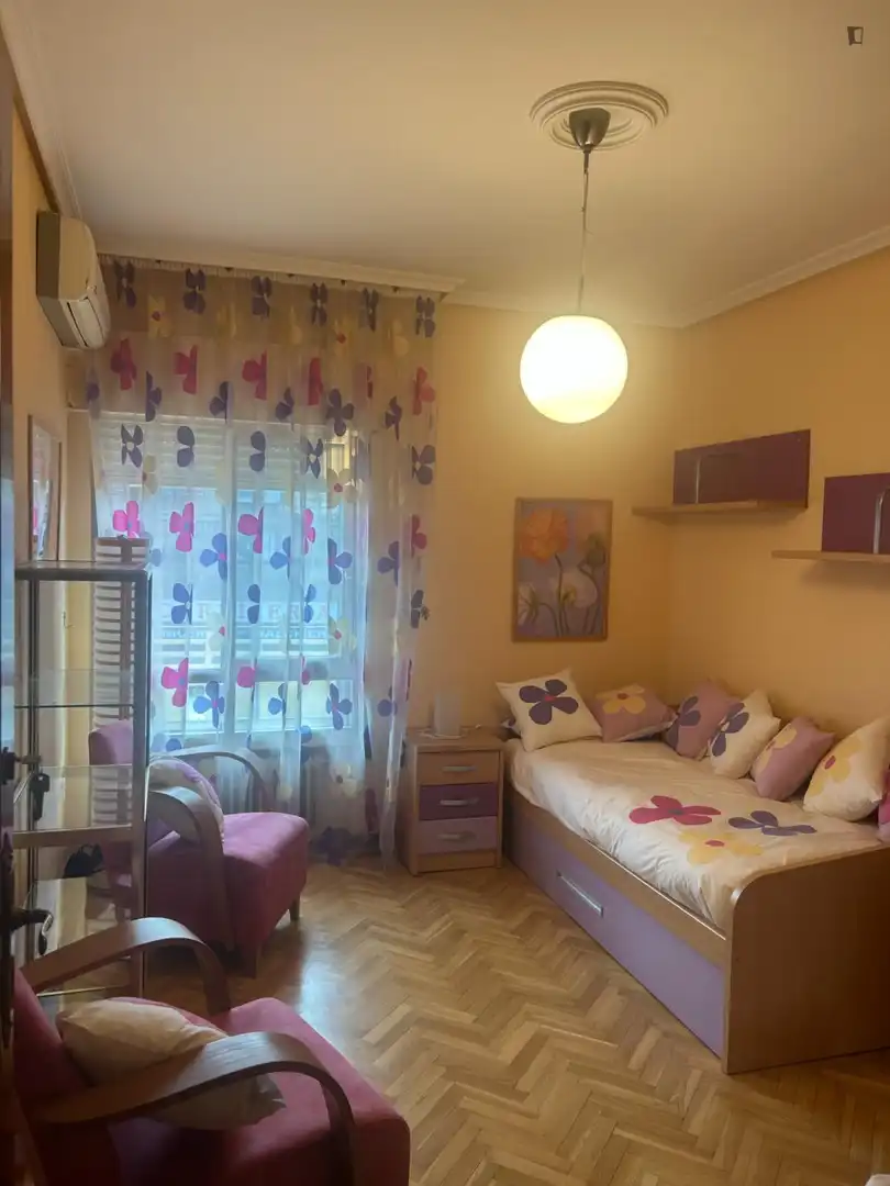 Habitación en alquiler, Villa del Prado