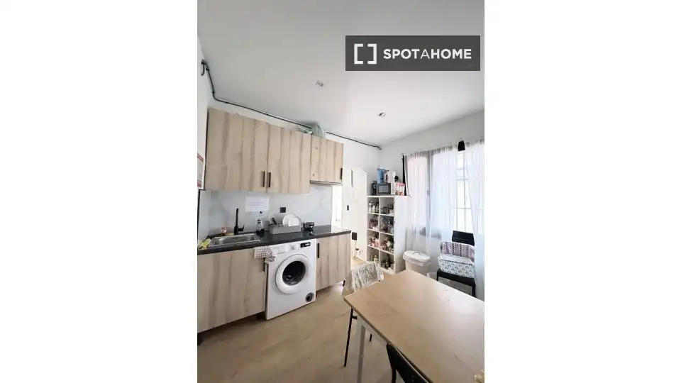 Habitación 144 m², Madrid