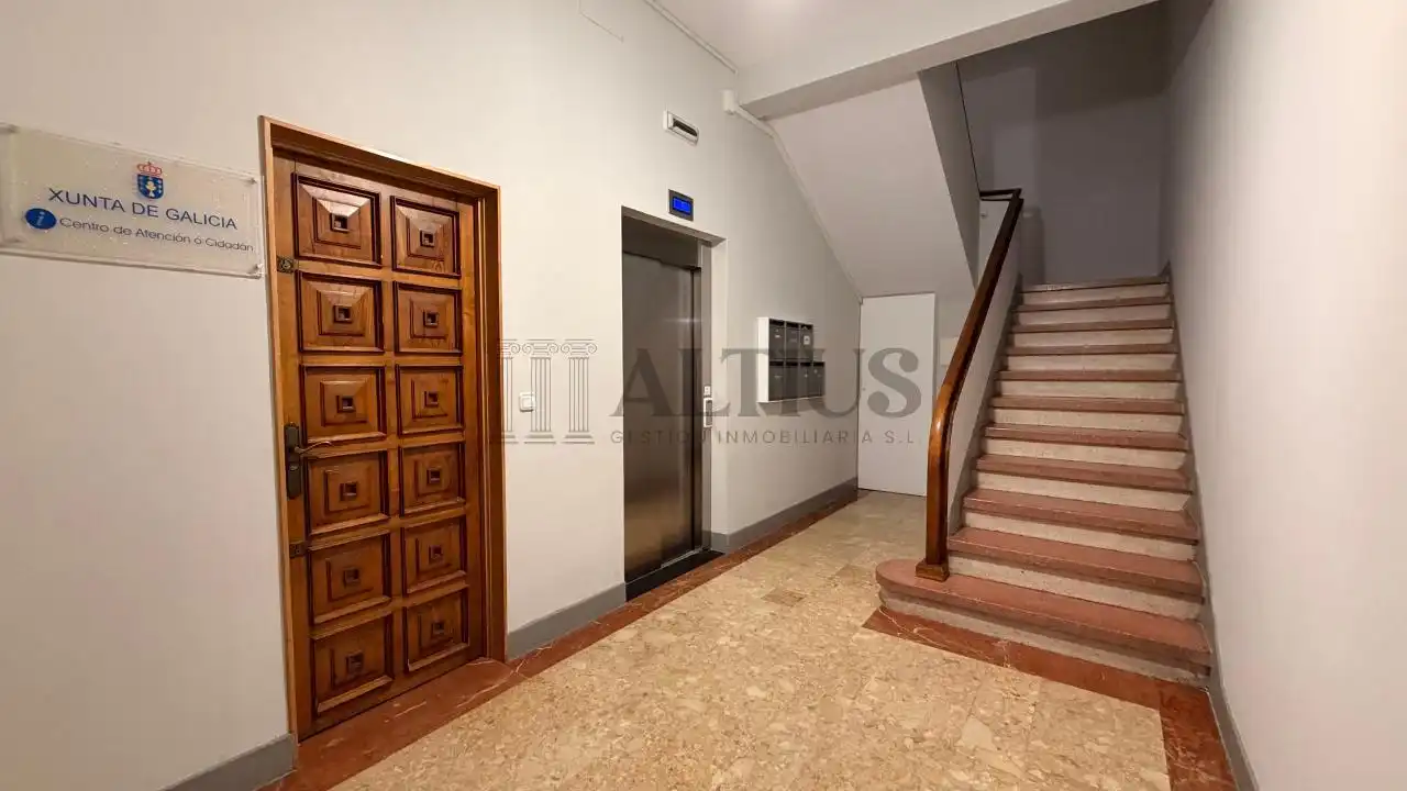 Piso de 180 m² en Santiago de Compostela