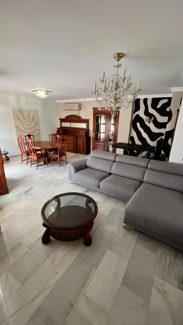 Piso de 140 m² en Córdoba