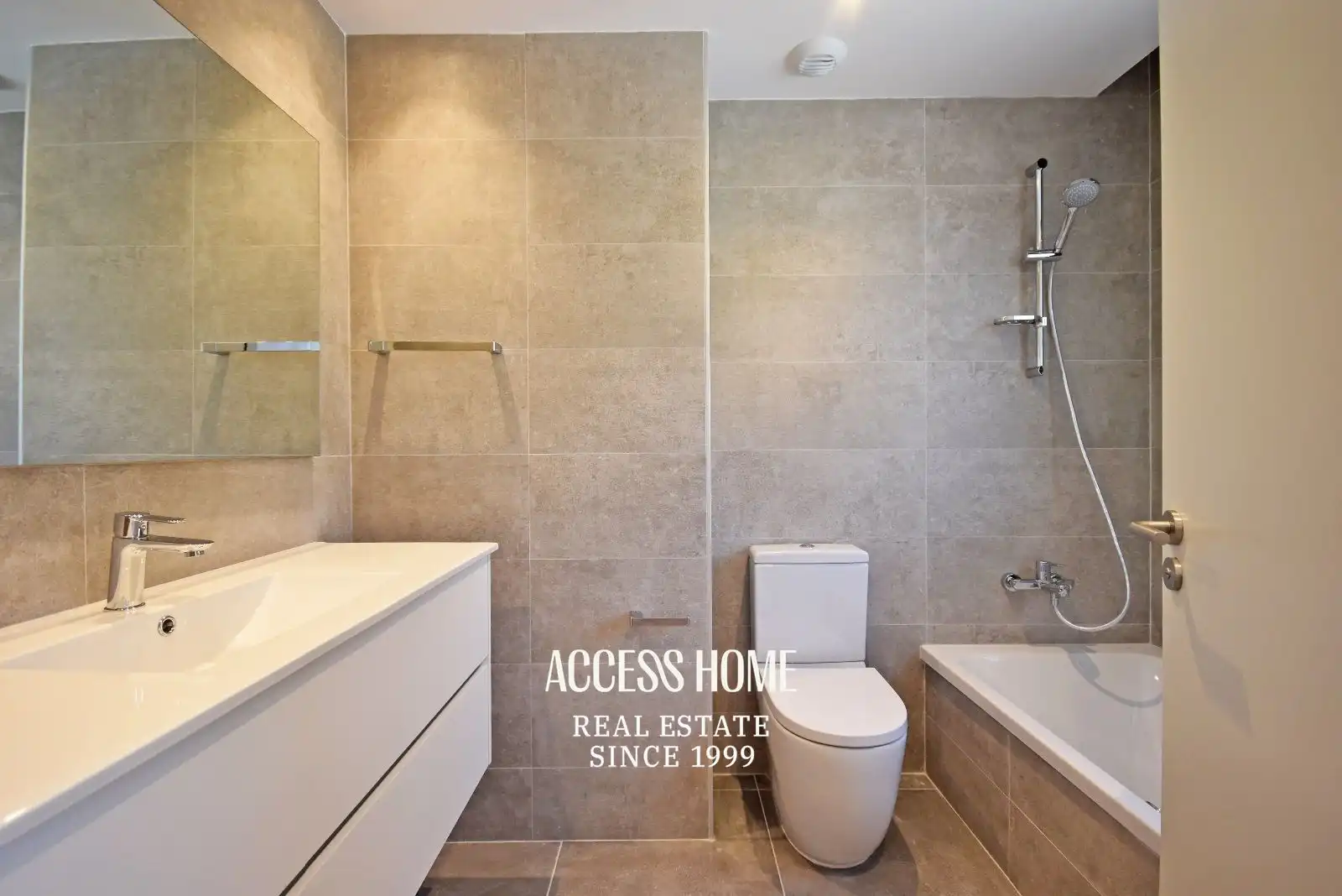 Casa de 364 m² a Tiana