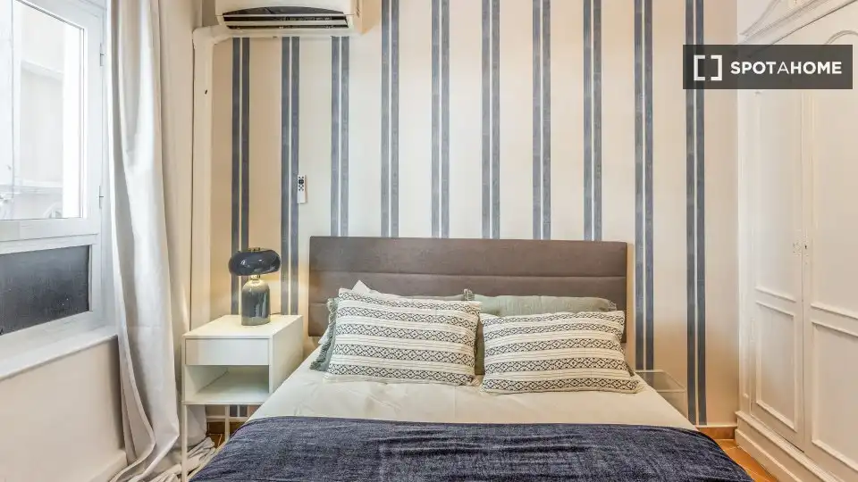 Habitación 230 m², Alicante