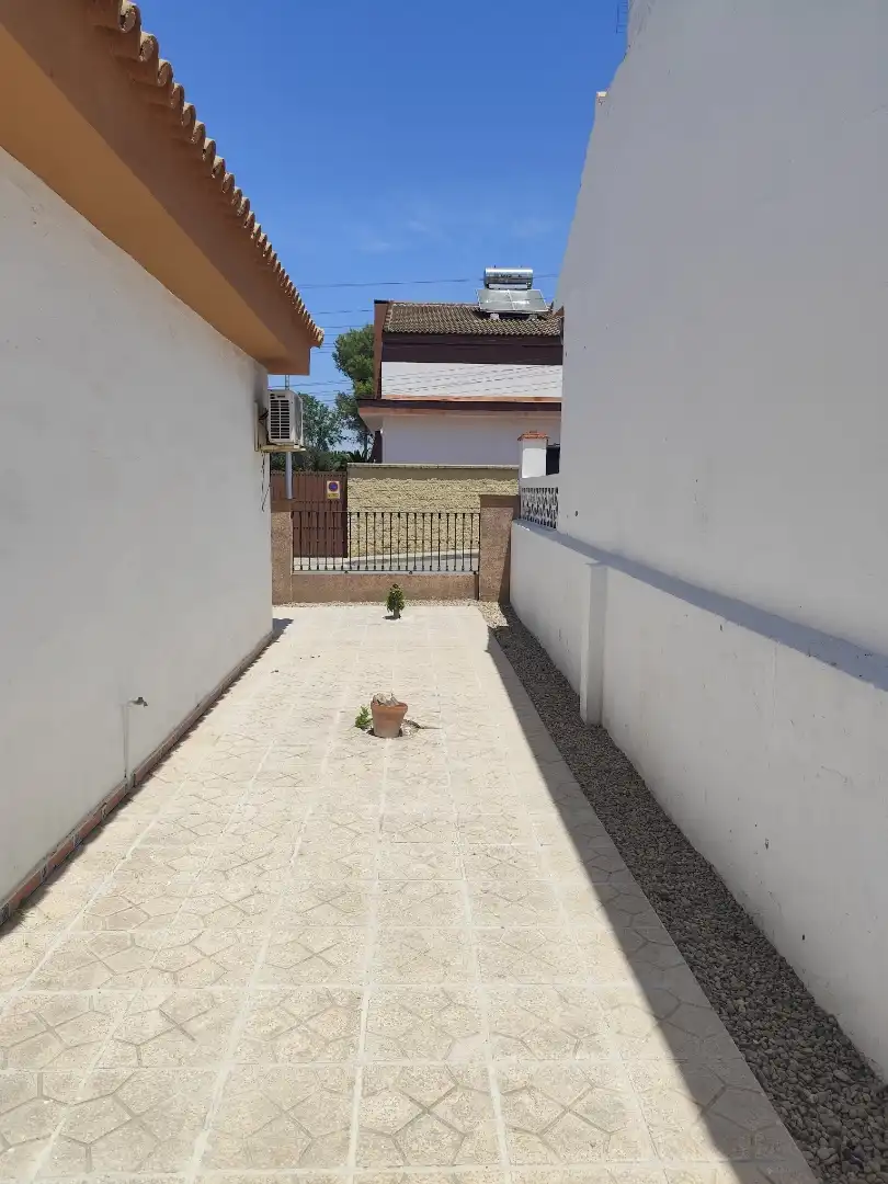 Casa de 220 m² en Valencina de la Concepción