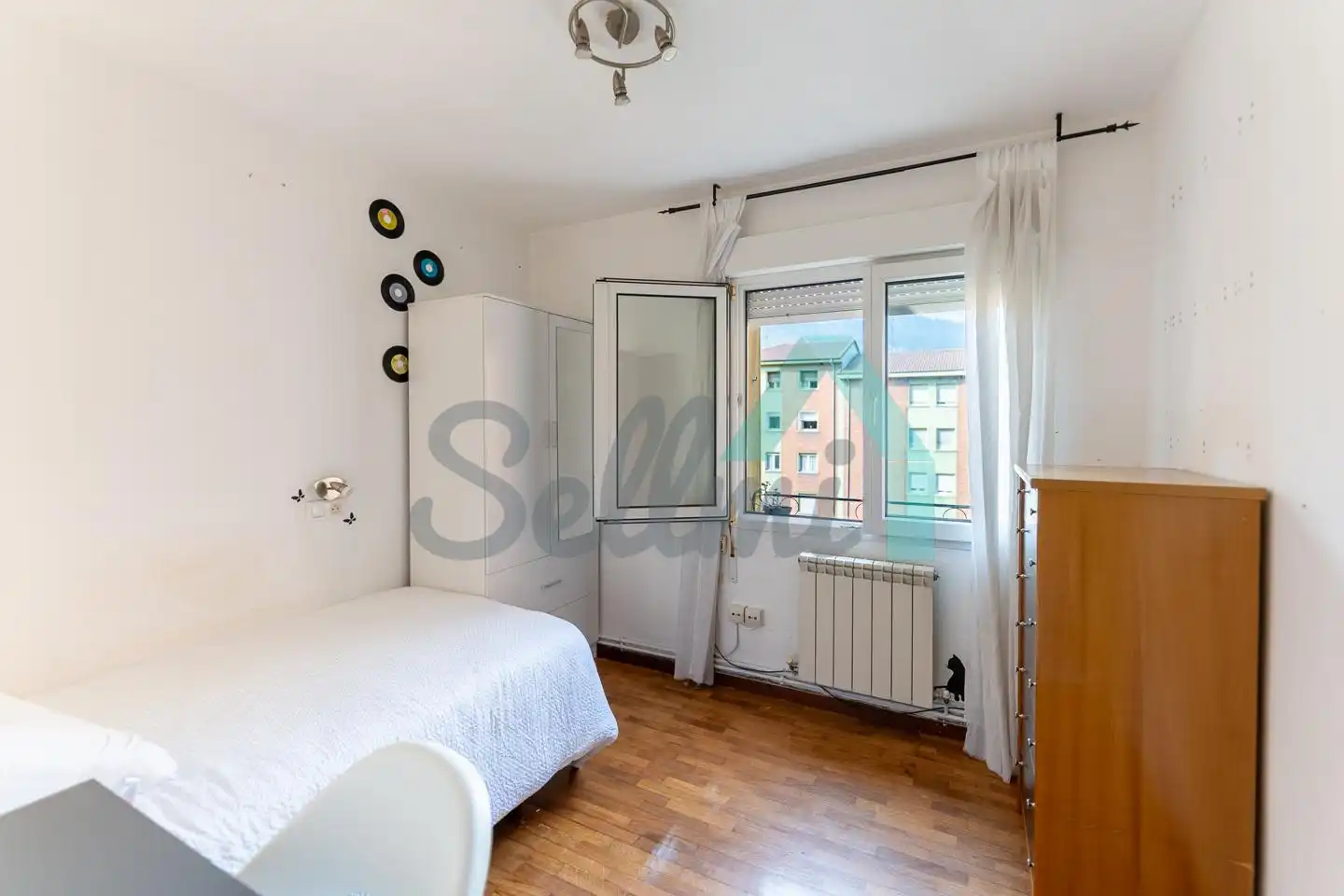 Habitación 66 m², Oviedo