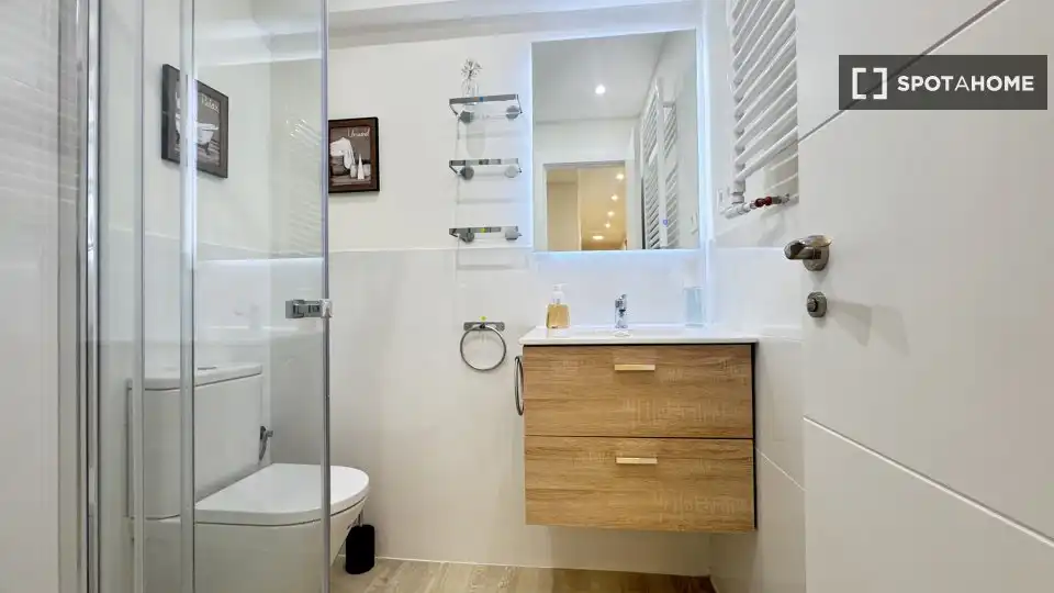 Habitación 104 m², Bilbao
