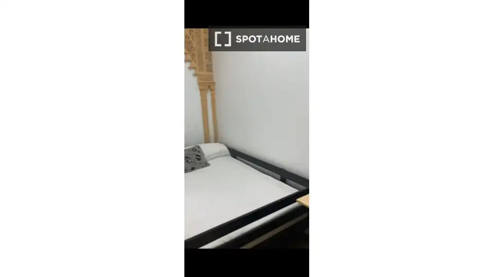 Habitación 288 m², Granada