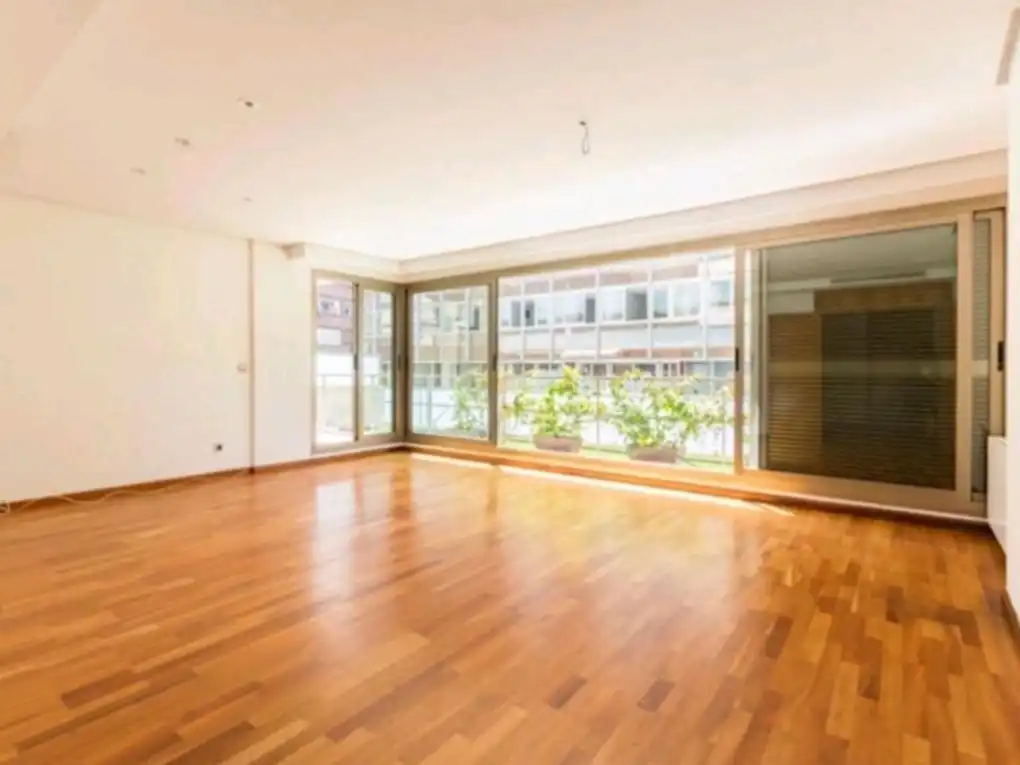 Piso de 160 m² en Granada