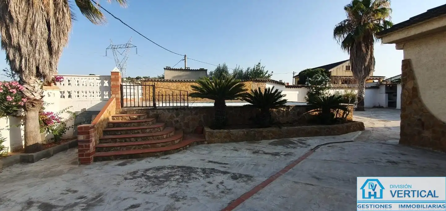Casa de 630 m² en Riba-roja de Túria