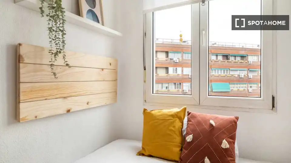 Habitación 140 m², Madrid