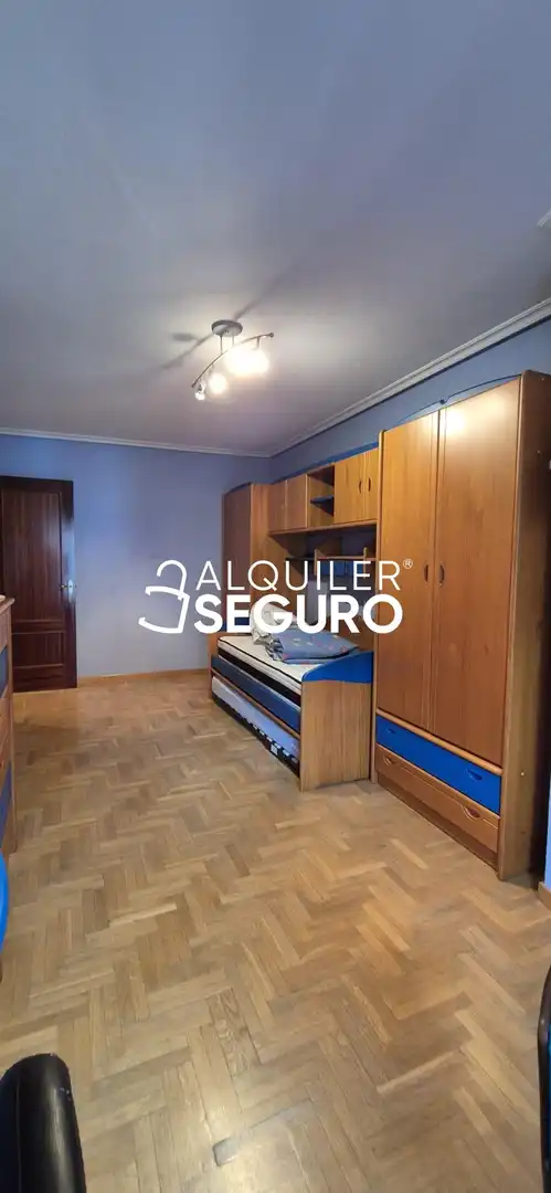 Piso de 90 m² en Mieres