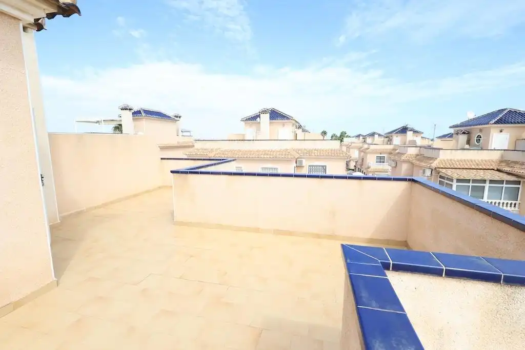 Casa de 82 m² a Oriola