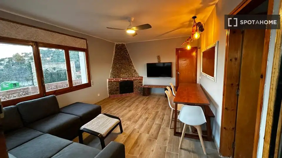 Wohnung 600 m² in la Torre de Claramunt