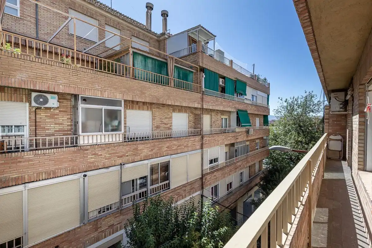 Piso de 89 m² en Granada