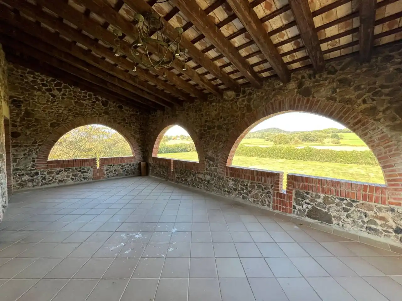 Casa de 950 m² en Aiguaviva