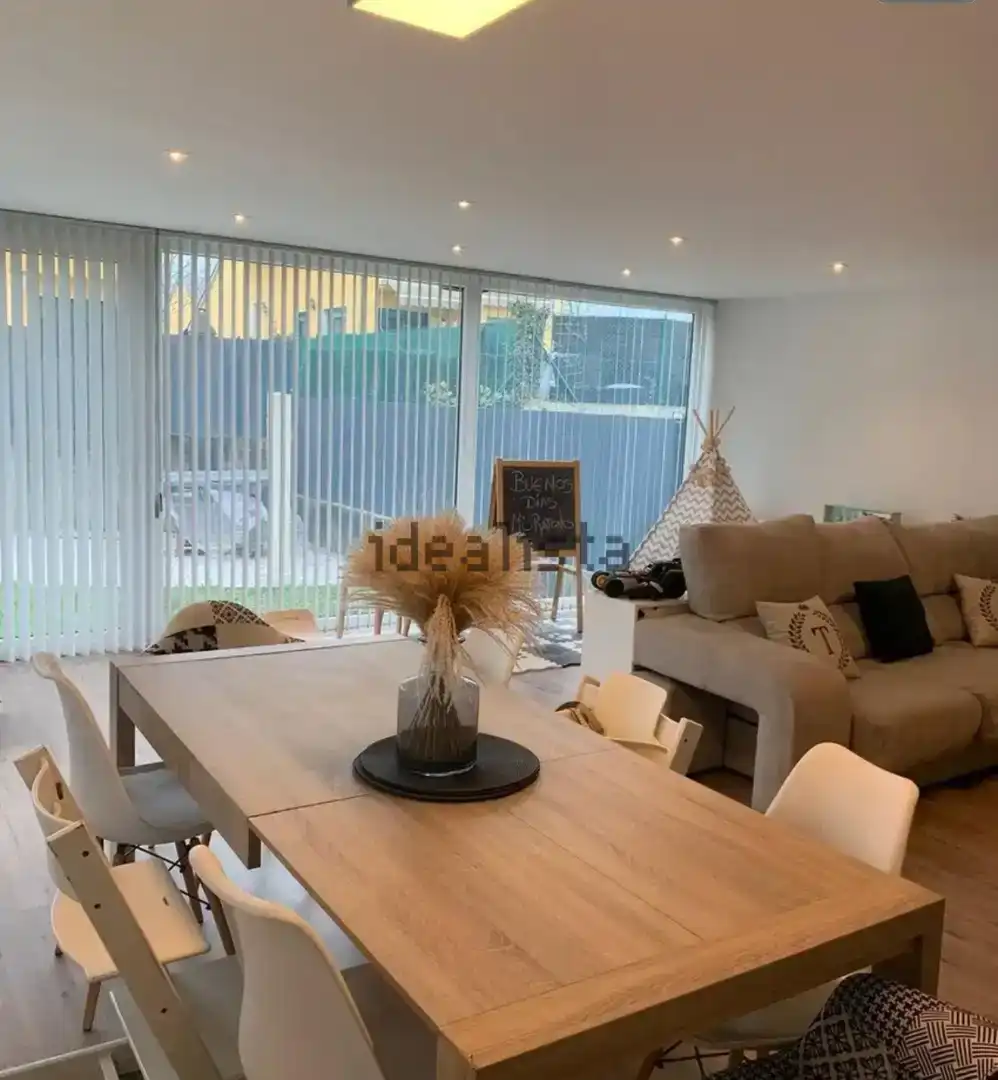 Habitación 210 m², Outeiro de Rei