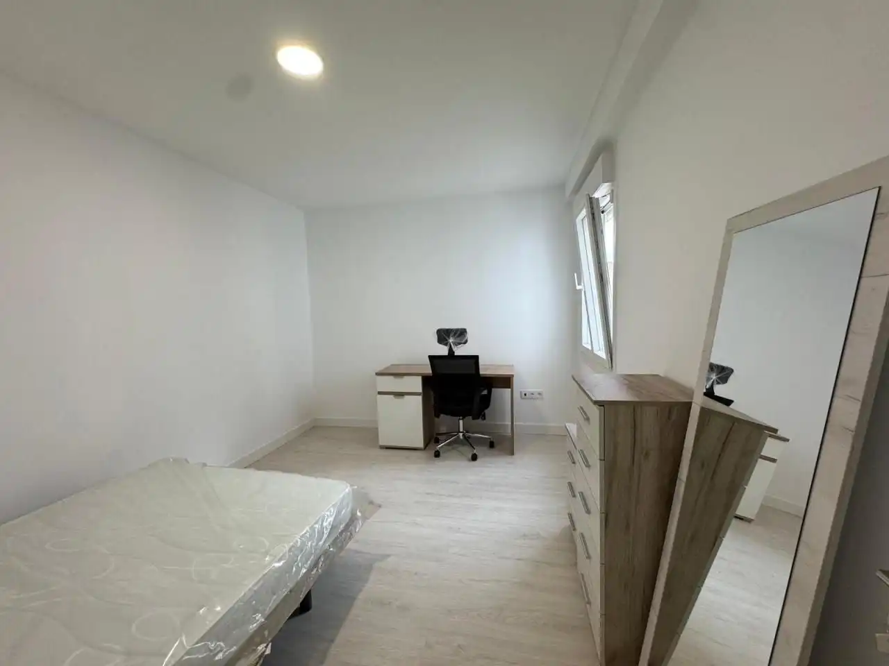 Habitación 161 m², Ourense