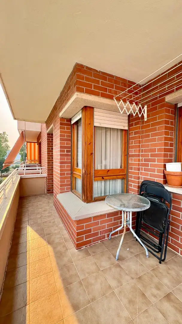 Flat 100 m² in Jaca