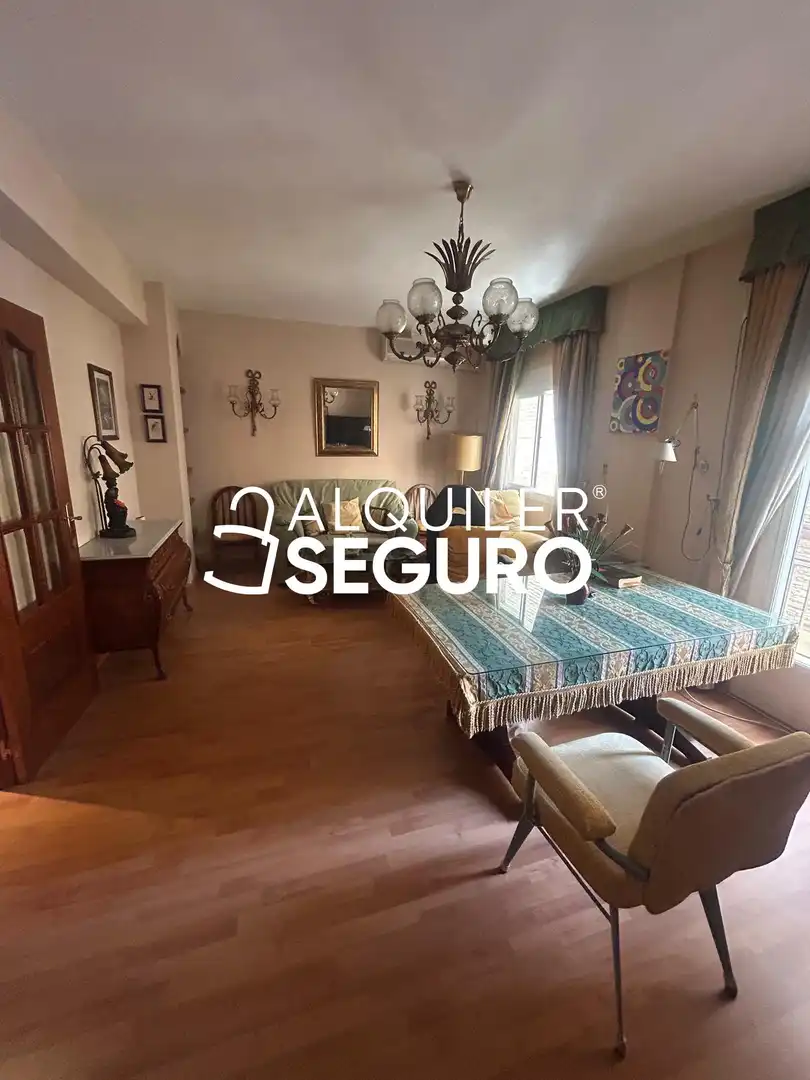 Piso de 88 m² en Granada