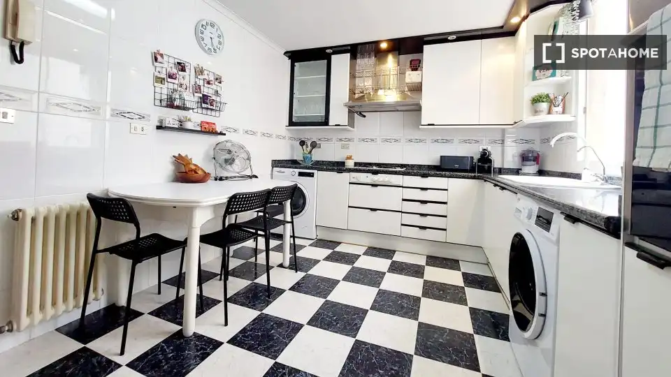 Habitación 127 m², Castellón de la Plana