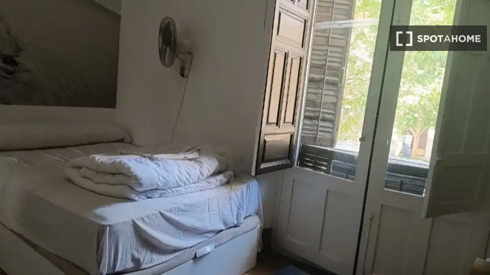 Habitación 288 m², Granada