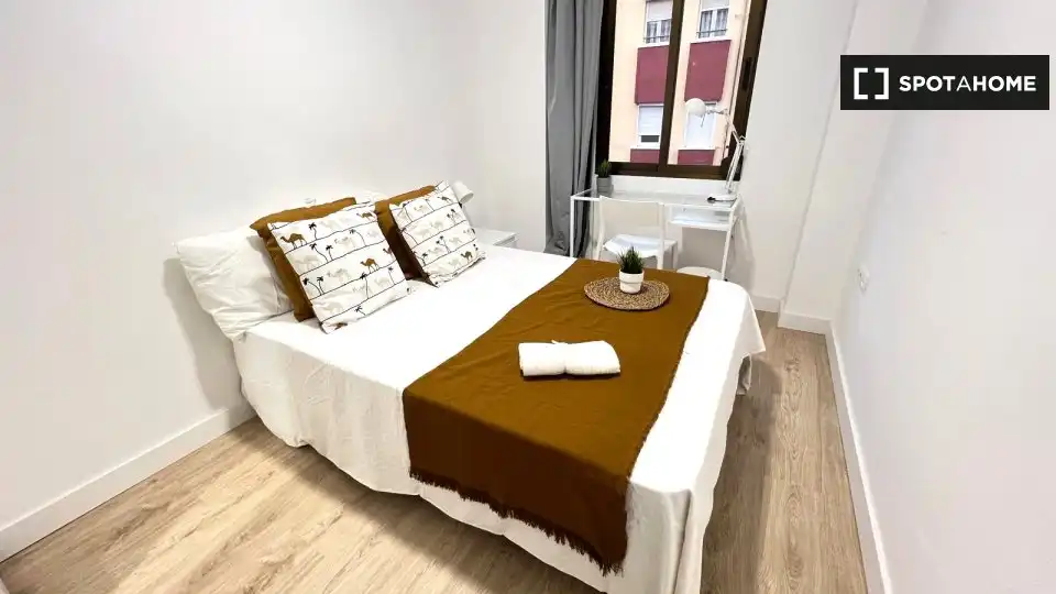 Habitación 100 m², Valencia