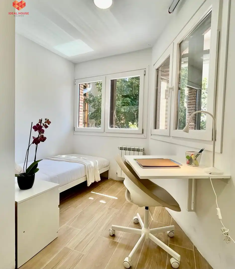 Habitación 358 m², Segovia