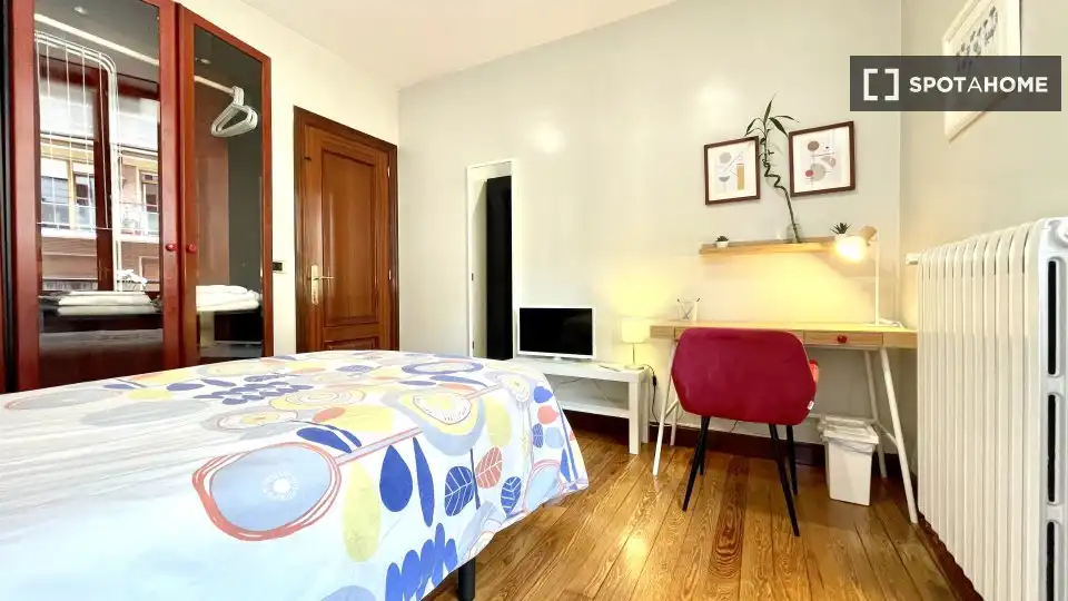 Habitación 138 m², Bilbao