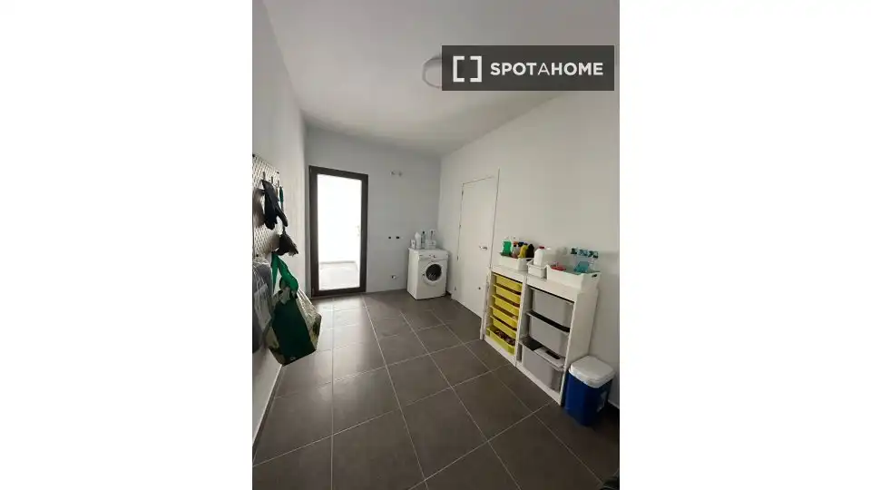 Habitación 1725 m², Granada