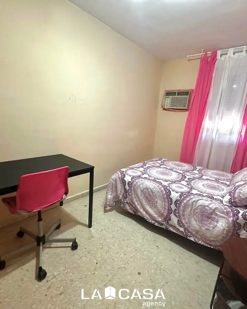 Piso de 95 m² en Sevilla