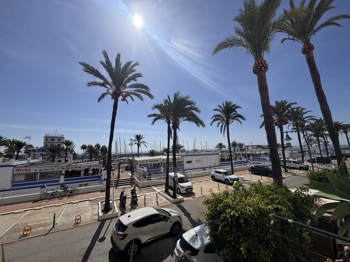 Pis de 75 m² a Estepona