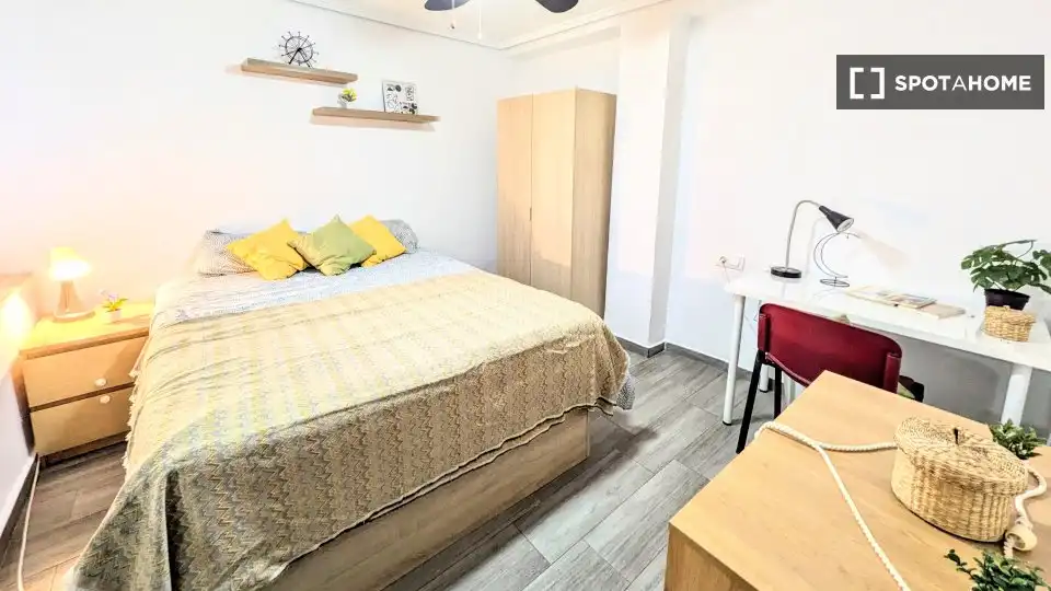 Habitació de lloguer, Burjassot
