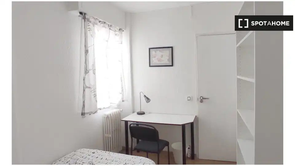 Habitación 150 m², Zaragoza