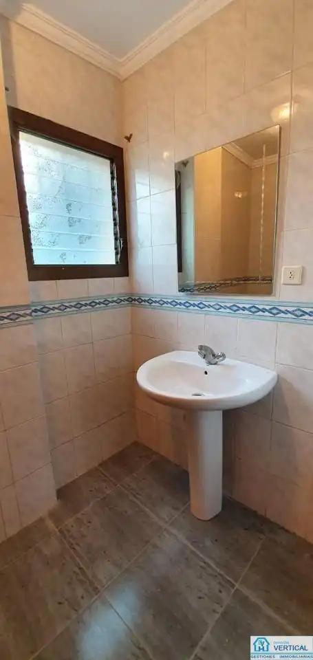 Casa de 630 m² en Riba-roja de Túria