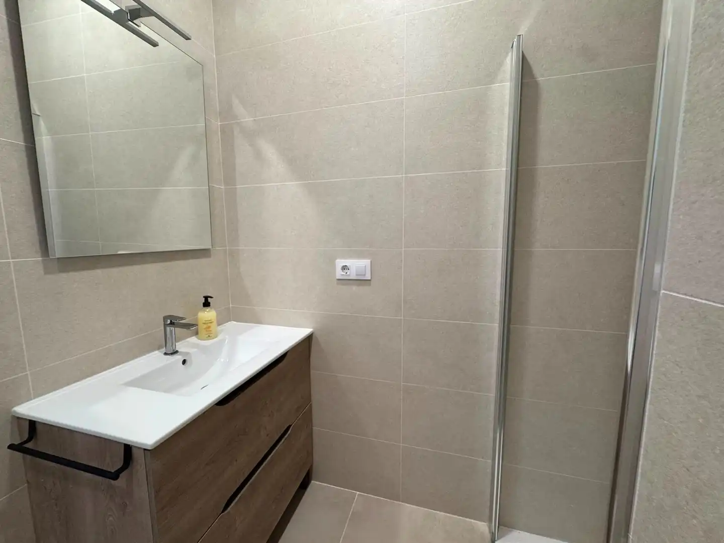 Habitación 90 m², Ourense