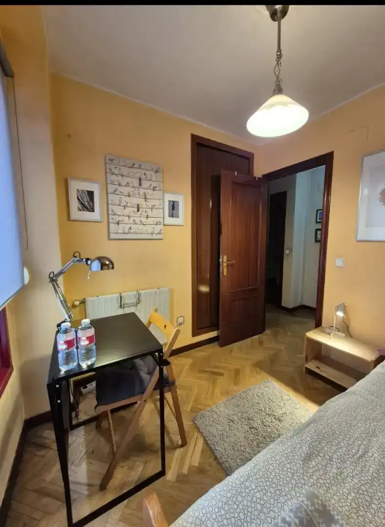 Quarto 87 m², Oviedo