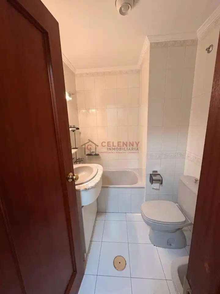 Piso de 90 m² en Ourense