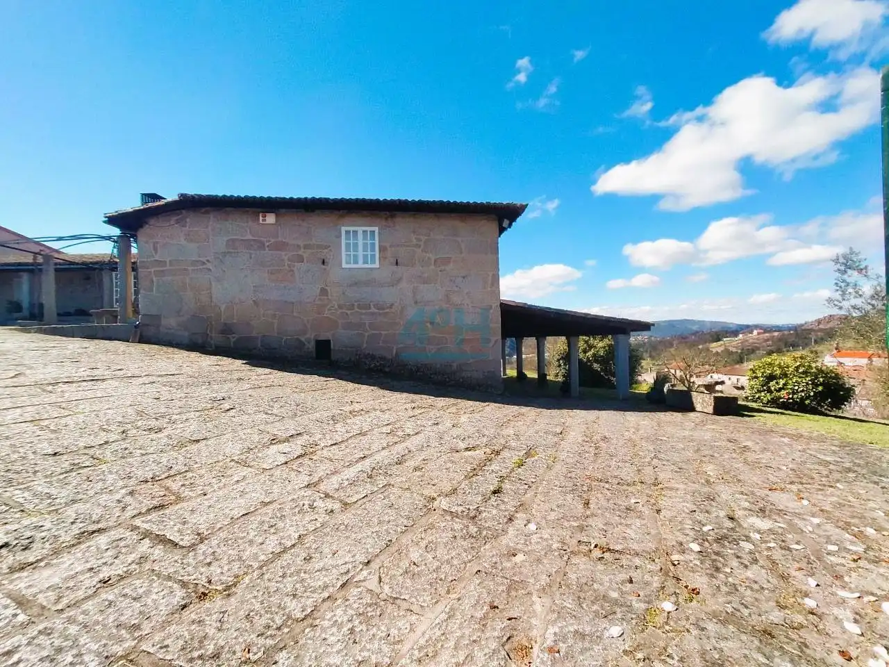 Casa de 590 m² a San Cibrao das Viñas