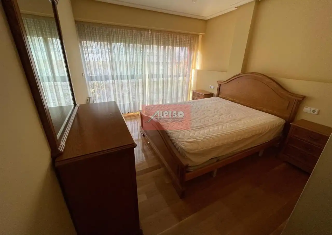 Piso de 92 m² en Ourense