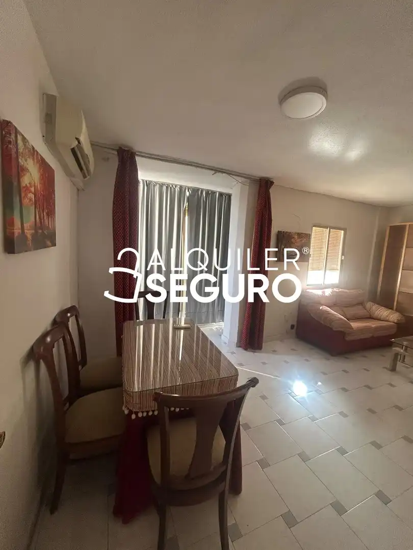 Piso de 70 m² en Granada