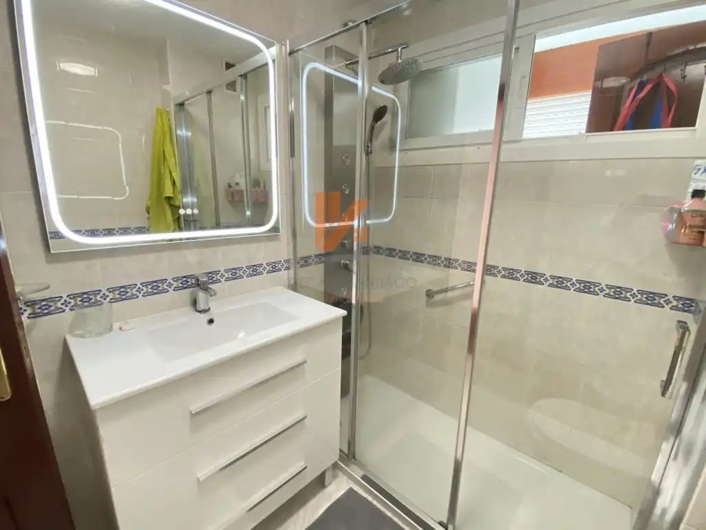 Piso de 130 m² en Santiago de Compostela