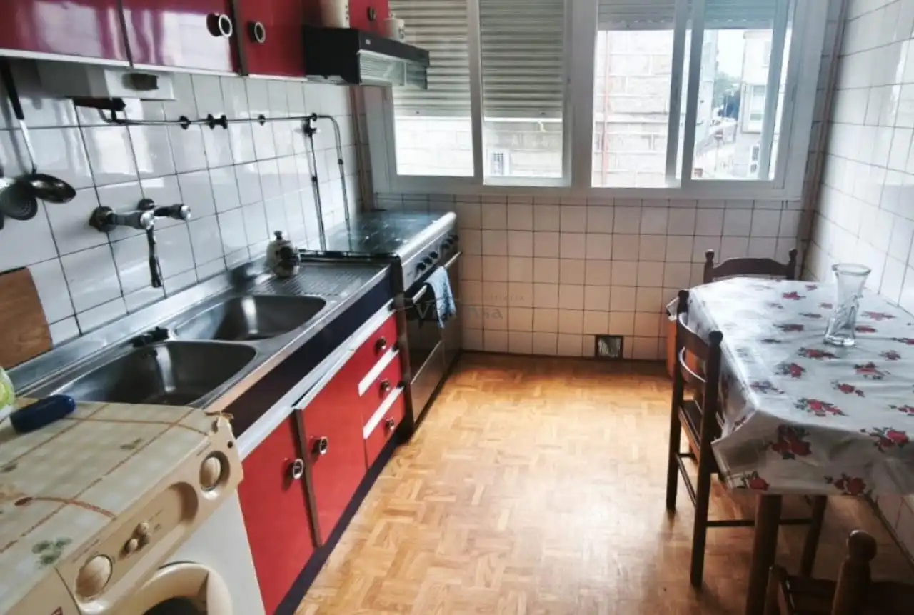Piso de 80 m² en Ourense