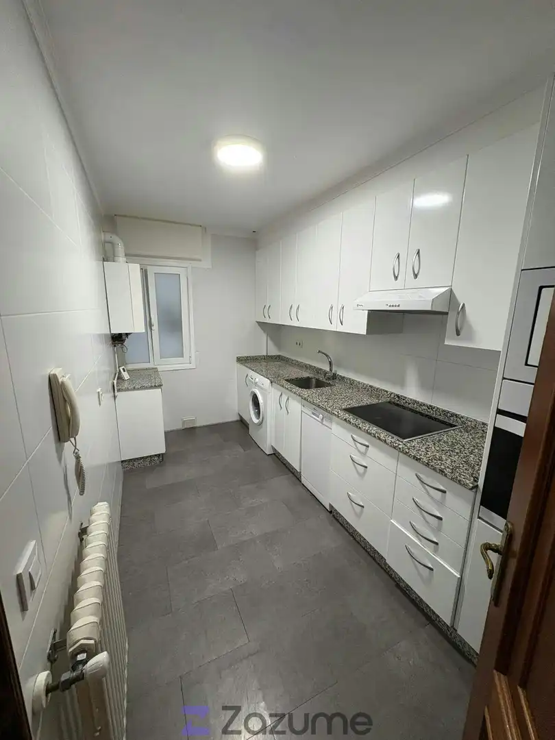Piso de 61 m² en Pontevedra
