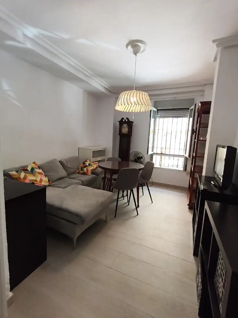 Piso de 85 m² en Sevilla