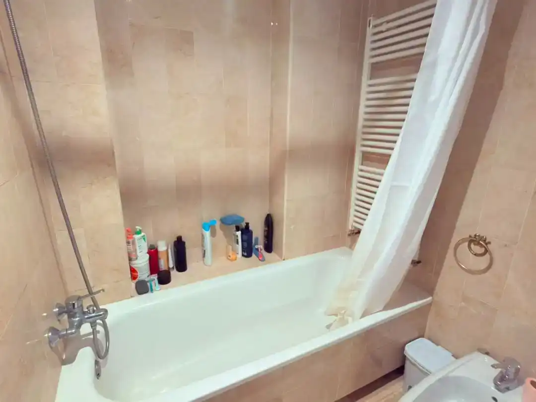 Habitación 100 m², Sevilla