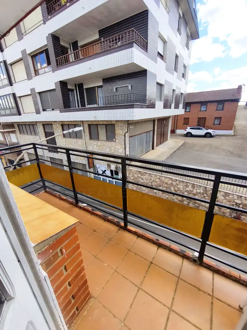 Pis de 95 m² a Almanza