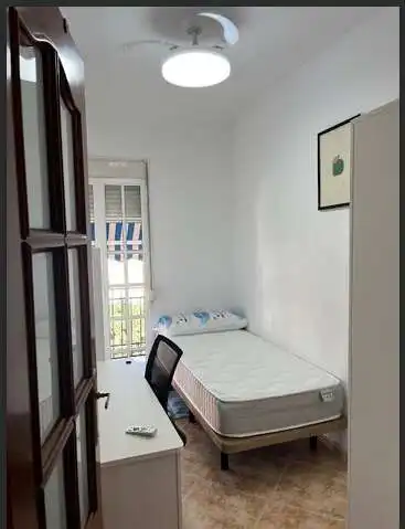 Quarto 8 m², Sevilla